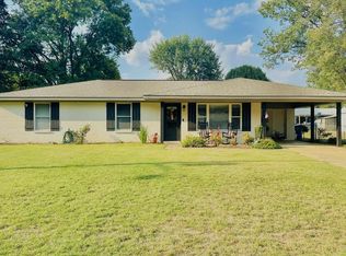 332 Greenwood St, Pontotoc, MS 38863
