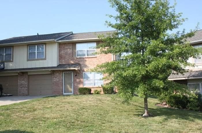 1st image of 1606 NW Cardiff Dr