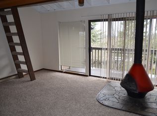 7524 SW Barnes Rd UNIT C, Portland, OR 97225