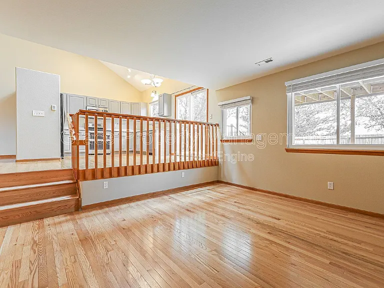 2329 Alpha Ct — Photo 4