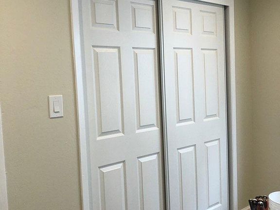 5th image of 38 3rd Ave APT 4