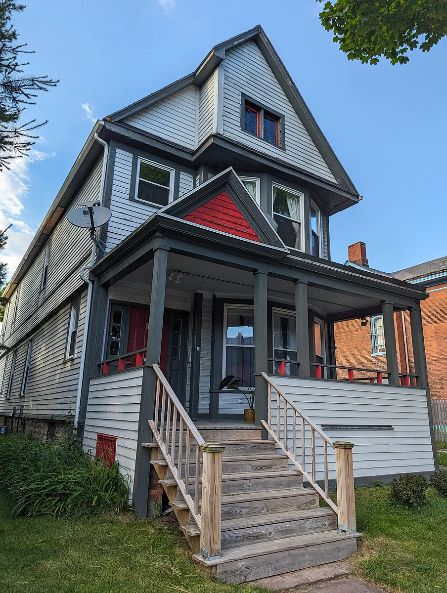 Building Photo - 9 Cottage St #1