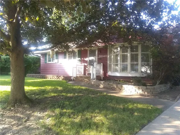 21840 Marian Cir, Fairview Park, OH 44126