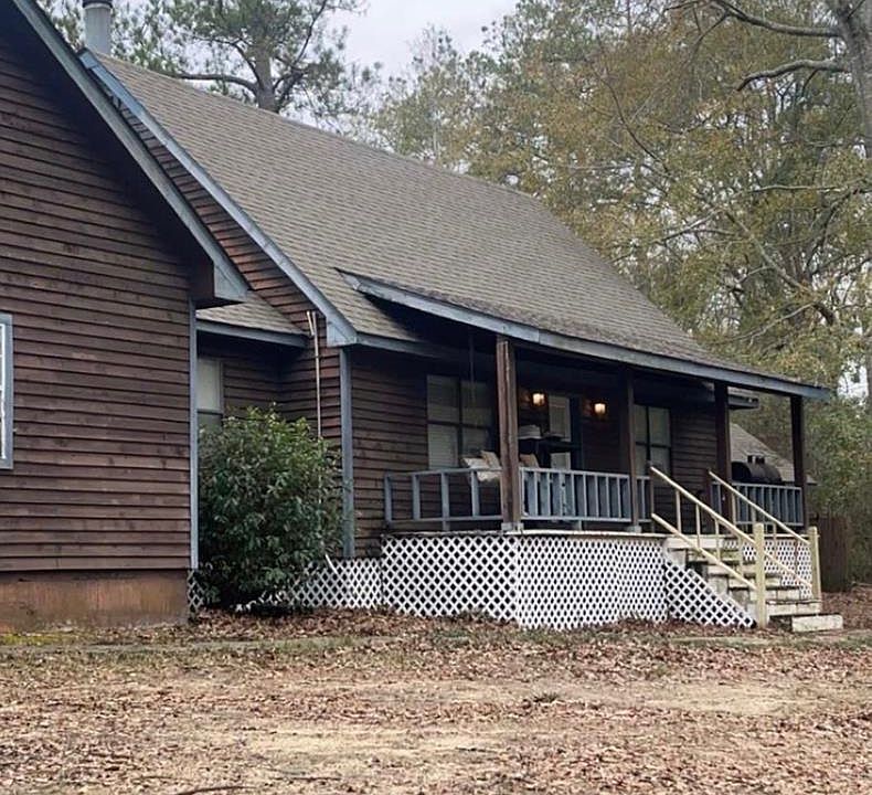 1st image of 203 Edgewood Dr