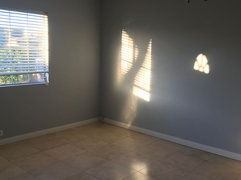 1st image of 4080 W 134th St APT A
