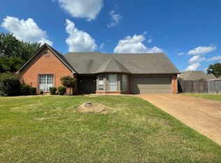 3943 Oak Forest Dr, Memphis, TN 38135