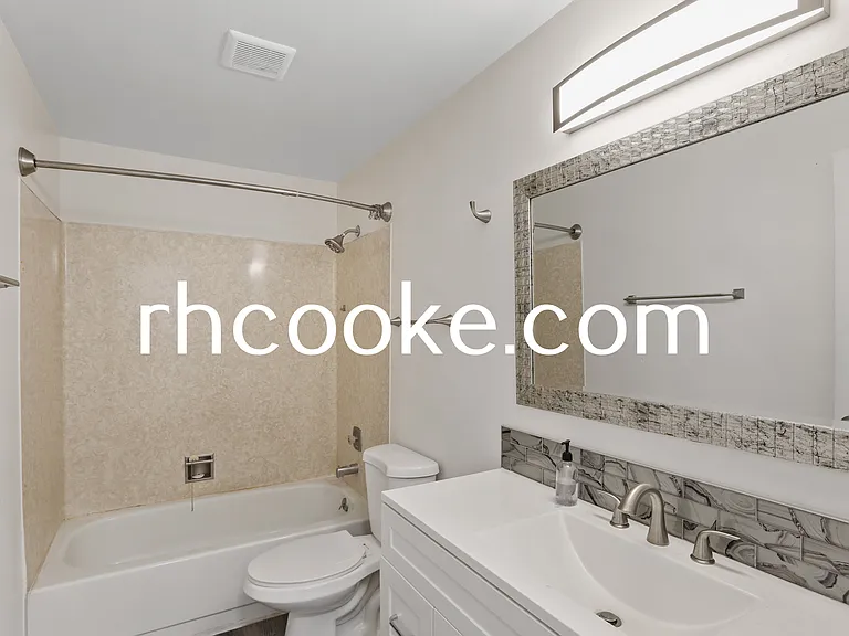 3619 N Thor St — Photo 4