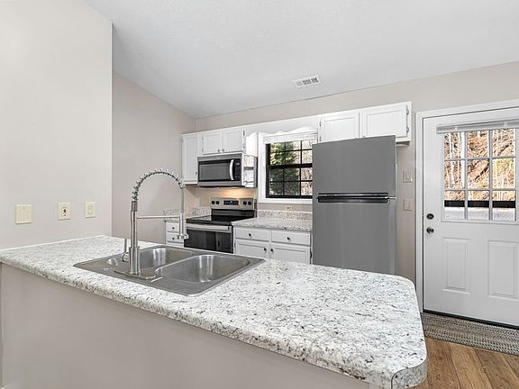 5th image of 35C Mint Lake Ct W