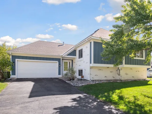 16408 S Manor Rd, Eden Prairie, MN 55346