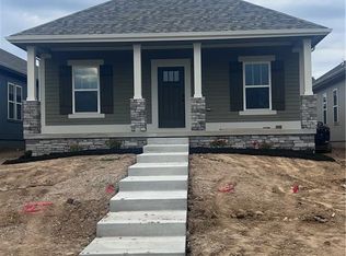 1600 Cottonwood Creek Ave #4, Kearney, MO 64060