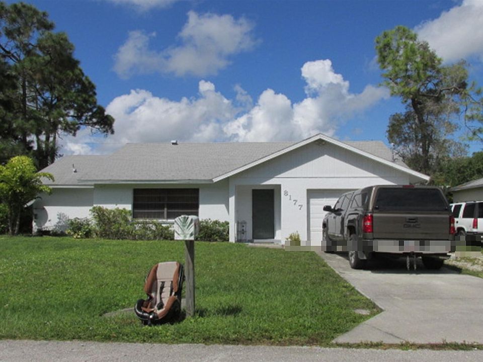 1st image of 8177 Harrisburg Dr