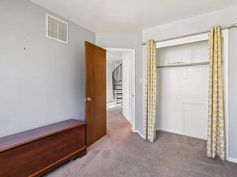 3379 Frederick St — Photo 26