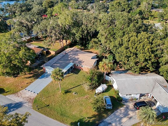 3rd image of 31 Emerald Dr