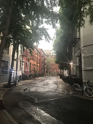 Rented by LJ Sloane Management | media 24