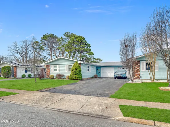 11 The Boulevard, Brick, NJ 08724