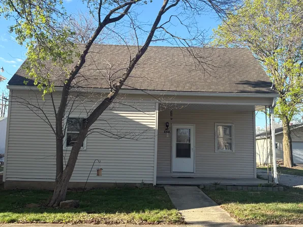 121 E Main St, Williamsville, IL 62693