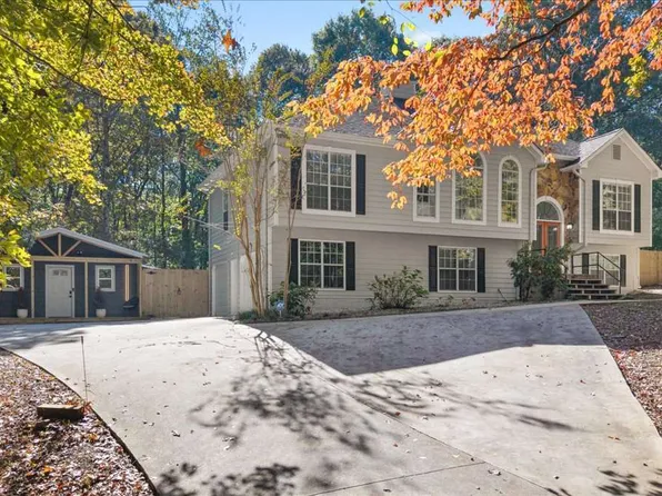 6857 Alexander Pkwy, Douglasville, GA 30135