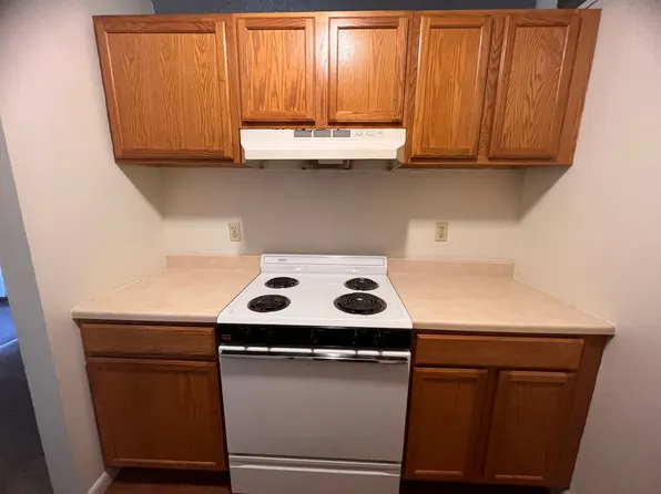 3117 University Dr #H, Cedar Falls, IA 50613