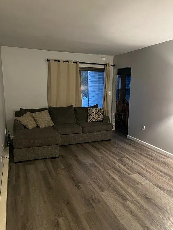 299 Maple St #2 photo 1