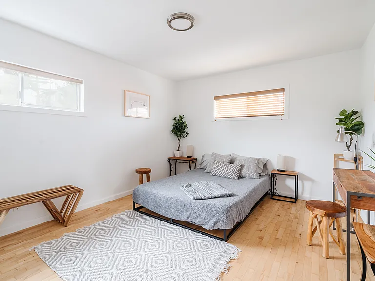 2334 Glyndon Ave — Photo 24