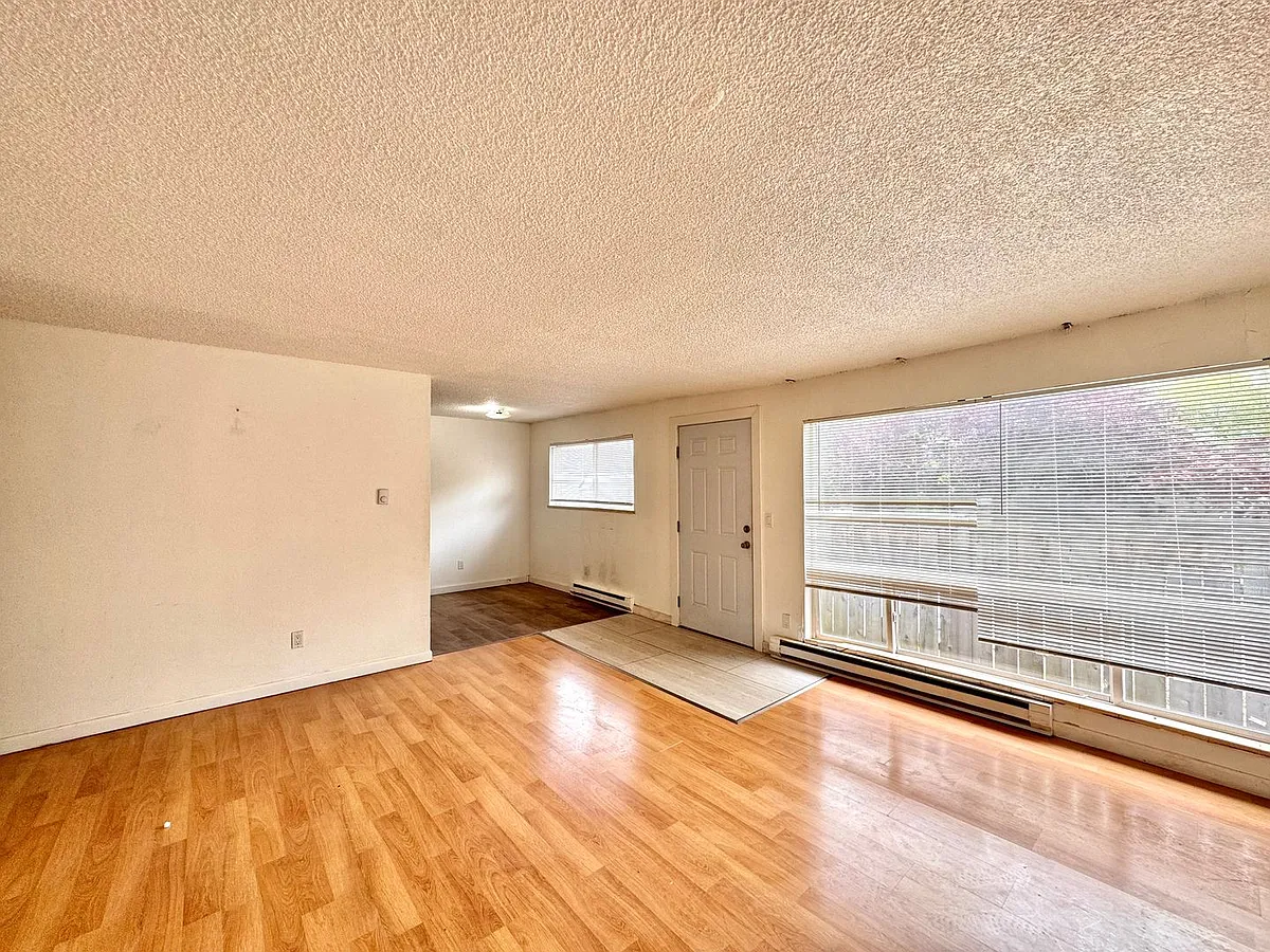 Building Photo - 4102 38th Ave S