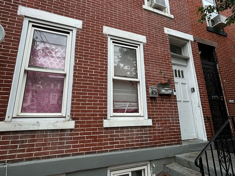 1st image of 454 W Hanover St #1