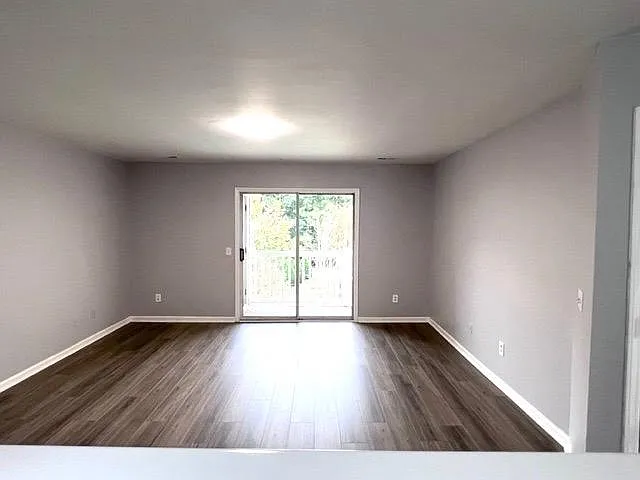 3 bed, 1145 sqft, $1,650 — Photo 2