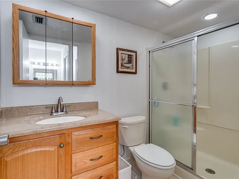 910 E Causeway Blvd #B5 — Photo 13