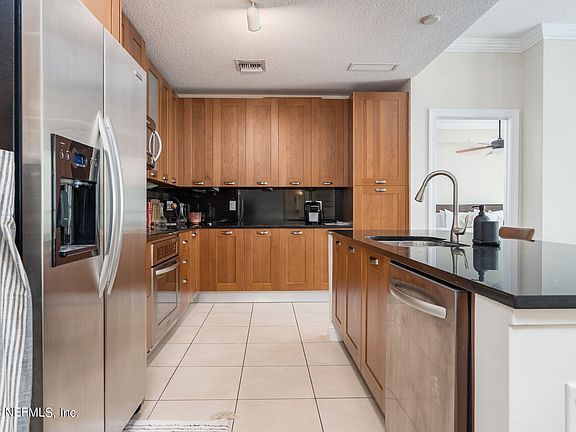 5th image of 1431 Riverplace Blvd #1-U-2503