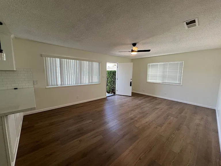 1250 Bolton Dr — Photo 5
