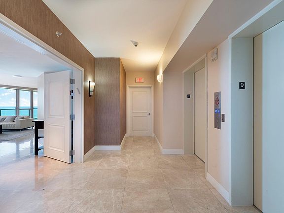 3rd image of 3101 S Ocean Drive #905