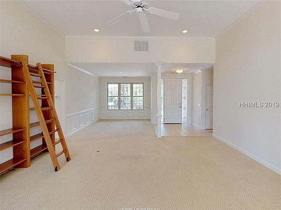 5th image of 9 Catalina Ct