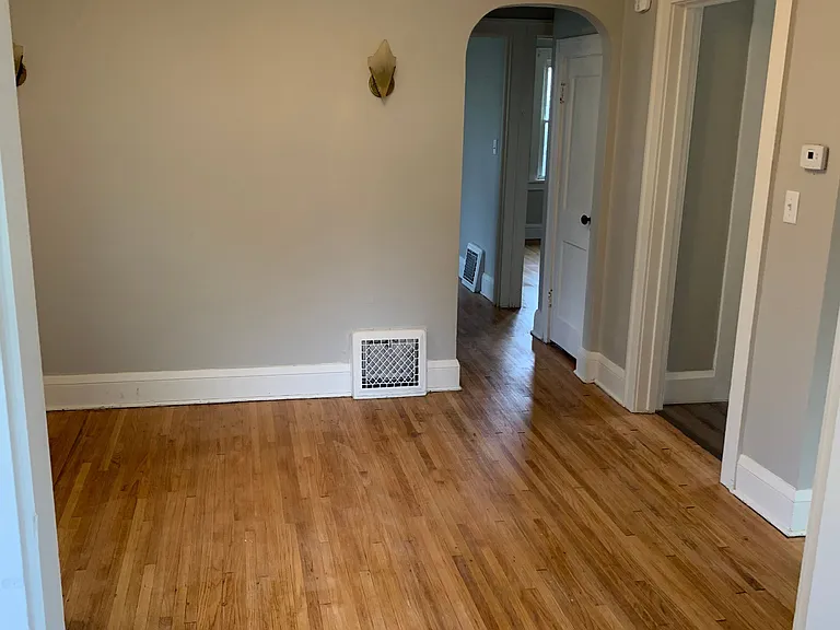 135 Riverside Ave — Photo 4