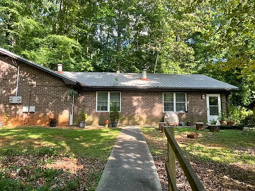 330 Edgewood Dr Photo 1