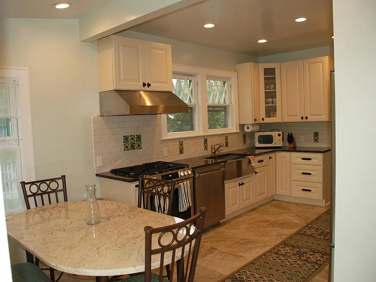 8325 Main Rd — Photo 17