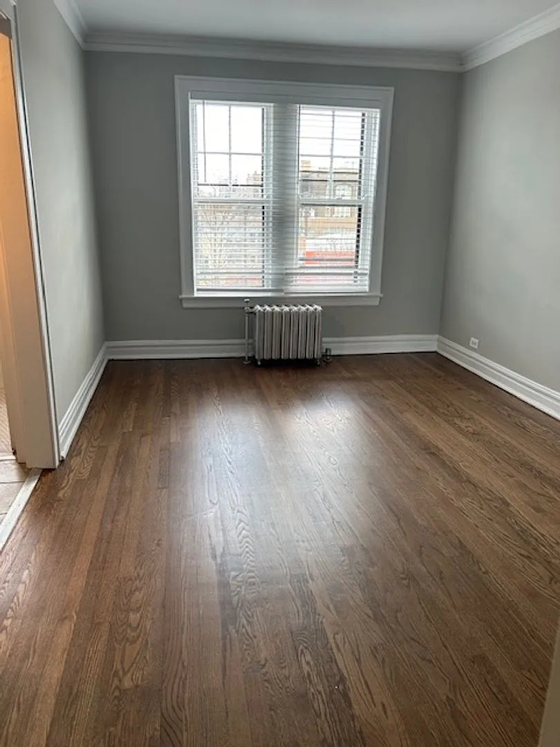 6226 N Clark St — Photo 3