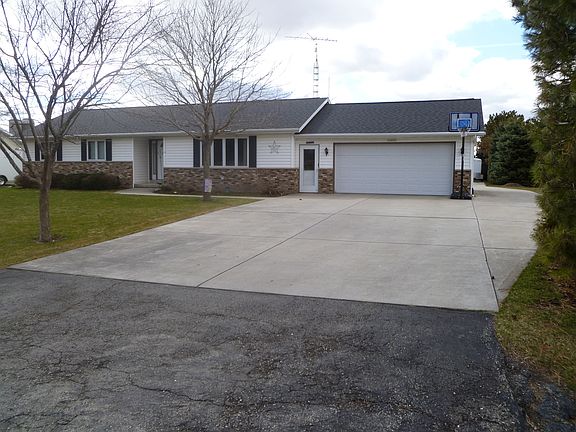 Street view driveway