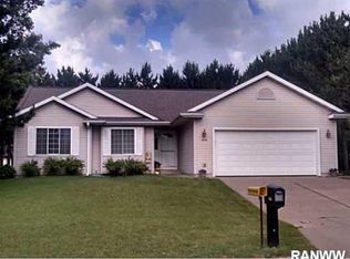 1428 Hilary St, Chippewa Falls, WI 54729