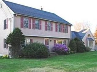 357 Maple St, Carlisle, MA 01741