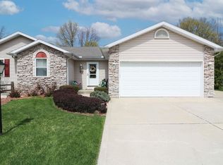 2024 Autumn Ridge Ln, Elkhart, IN 46514