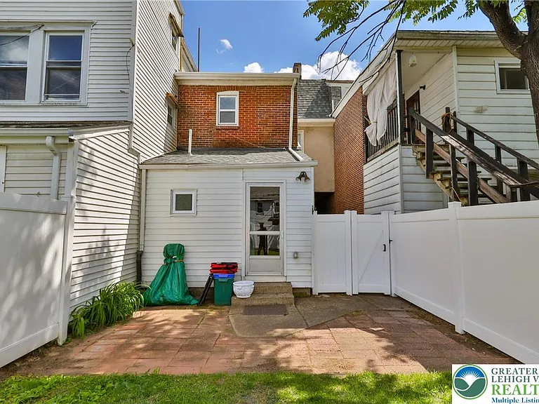 129 E Goepp St — Photo 27