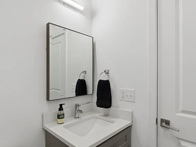 1113 Lemon St #TOWNHOUSE — Photo 6