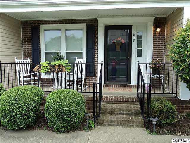 1st image of 1018 Surry Ln #914C