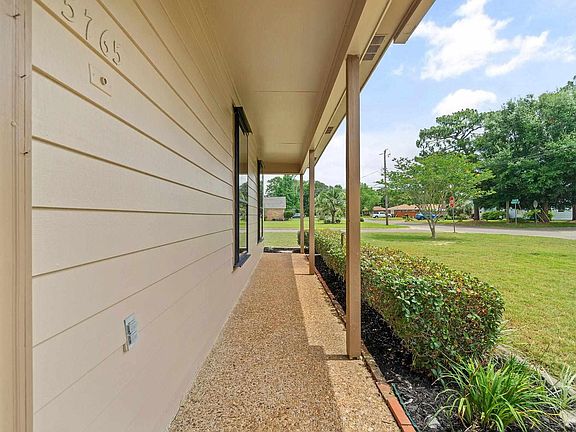4th image of 5765 Reynosa Dr