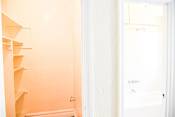 Rented by Lang Realty LLC | media 18