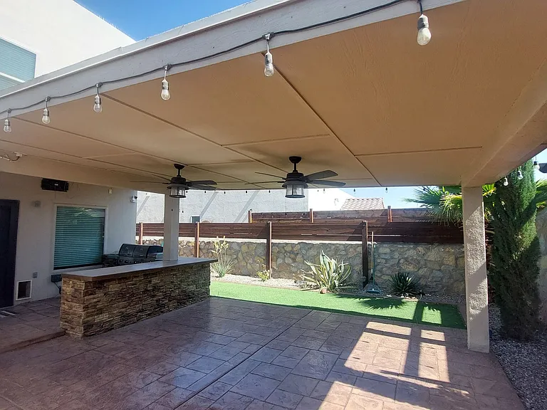 800 Caterick St — Photo 15