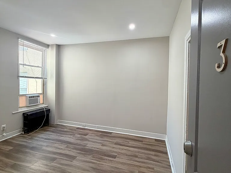 227 S 41st St #H — Photo 29