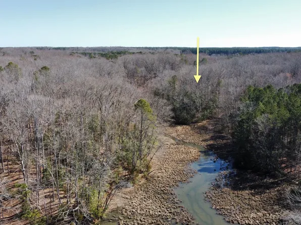 13 Glenwood Ln, Irvington, VA 22480