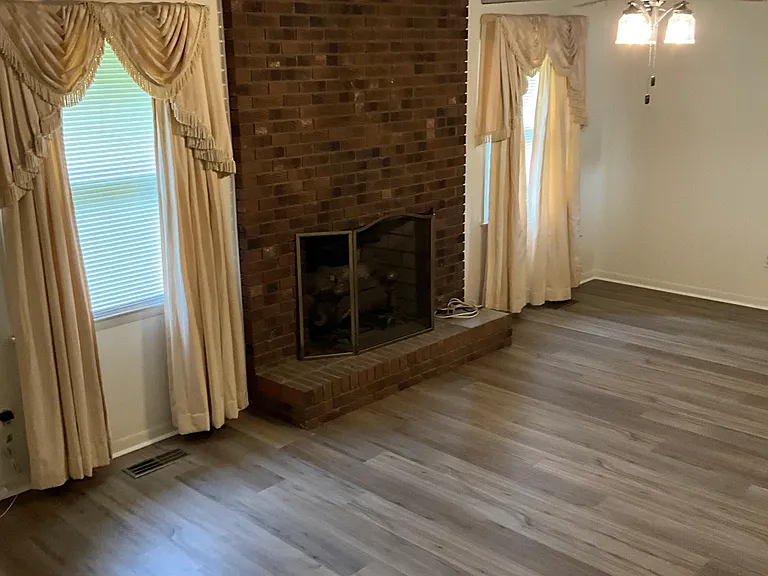 605 River Rd — Photo 5