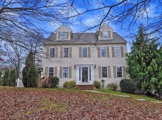 1 Kimba Ln, Sagamore Beach, MA 02562